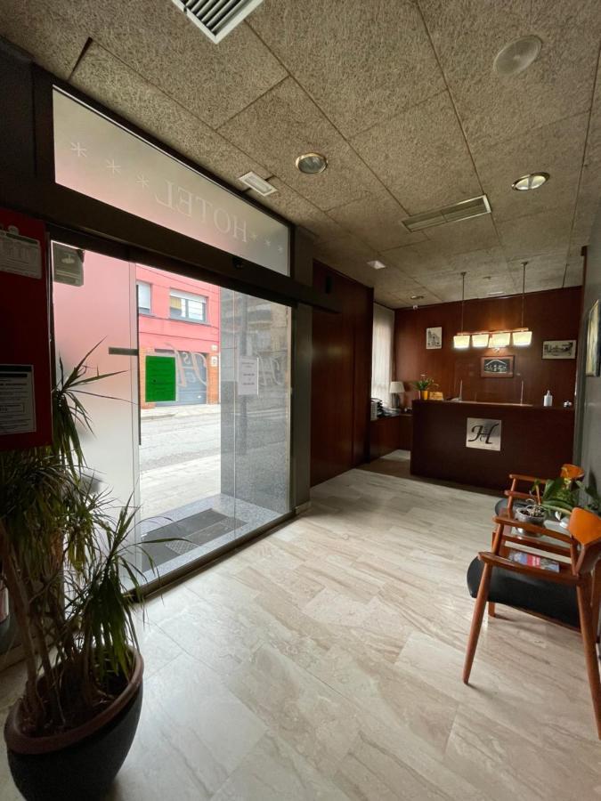 Hotel Sant Celoni Zewnętrze zdjęcie