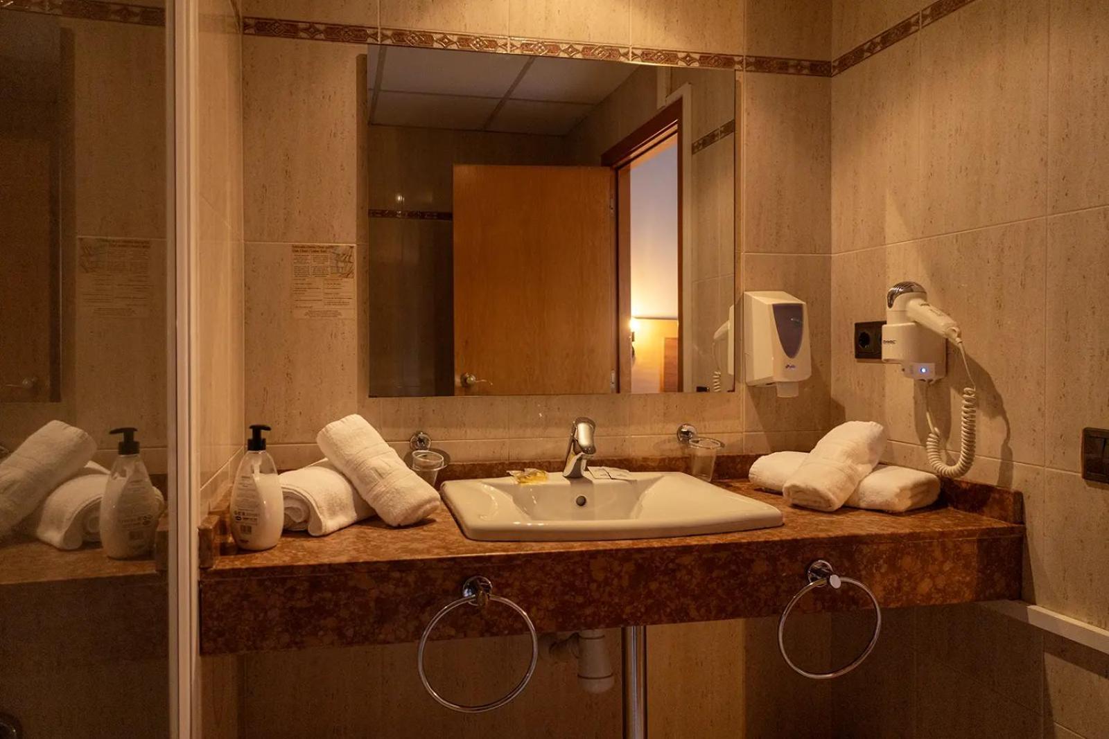 Hotel Sant Celoni Zewnętrze zdjęcie